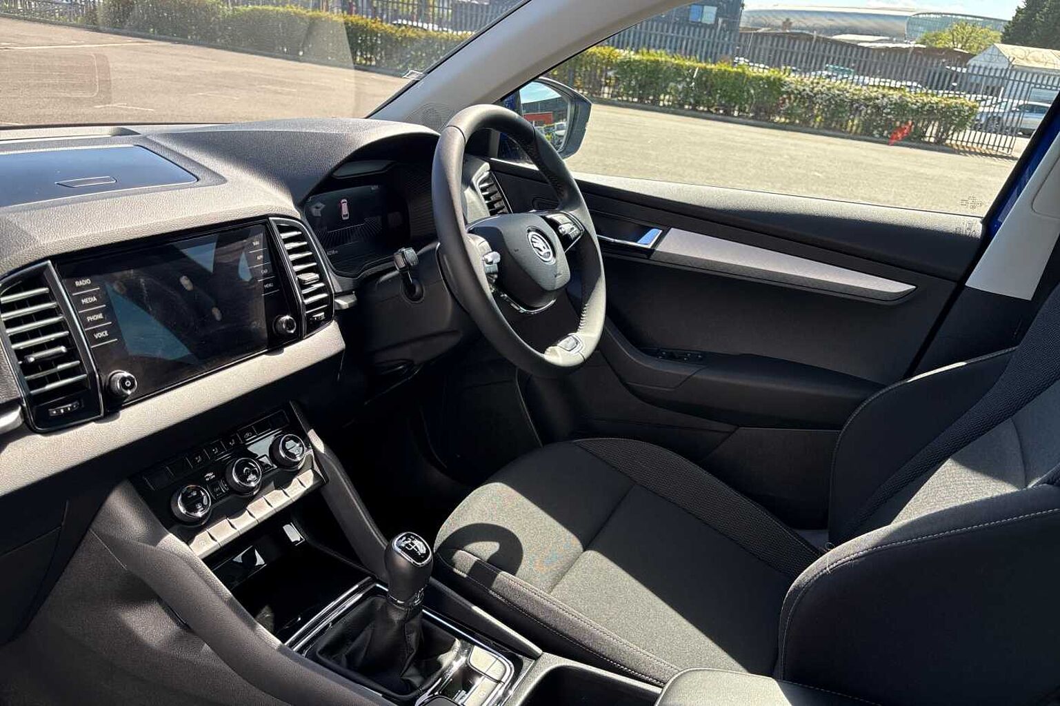 SKODA KAROQ 1.5 TSI SE Drive 5dr