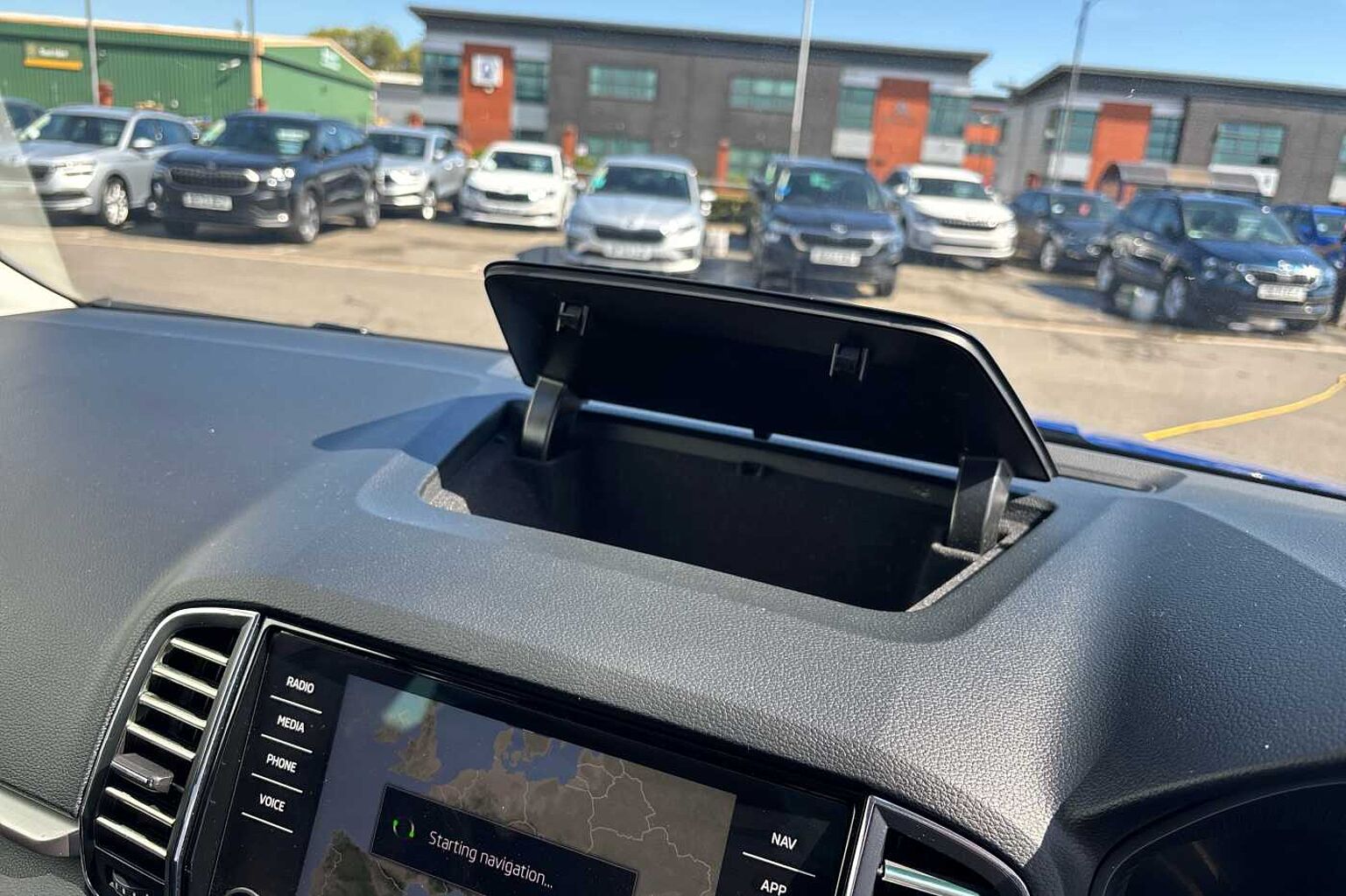 SKODA KAROQ 1.5 TSI SE Drive 5dr