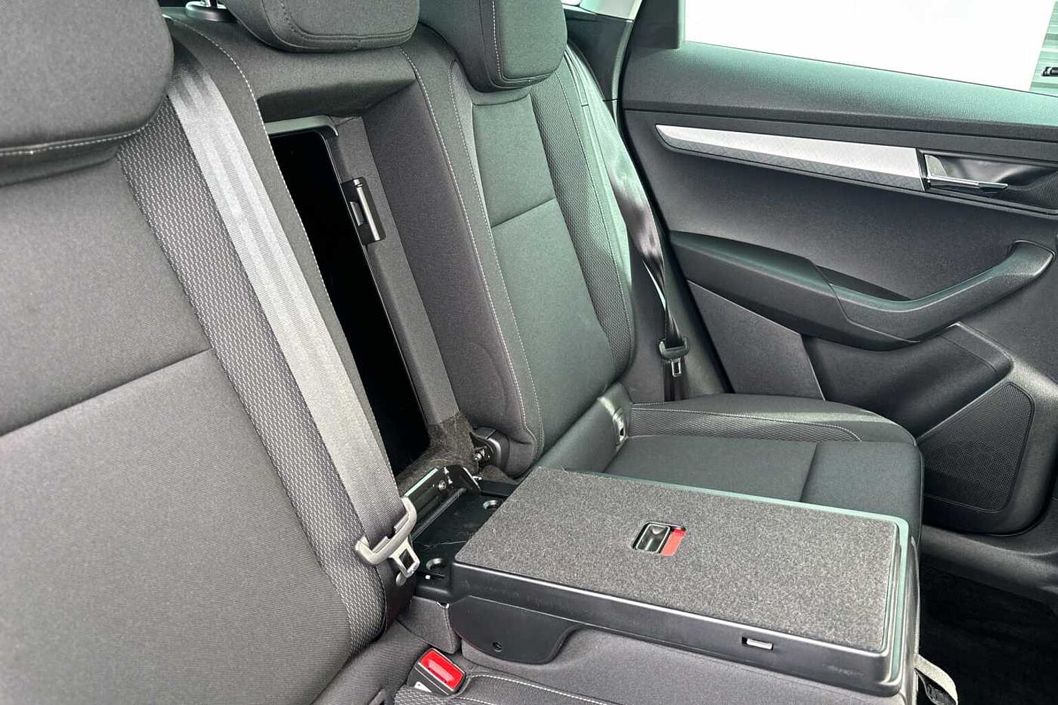 SKODA KAROQ 1.5 TSI SE Drive 5dr DSG
