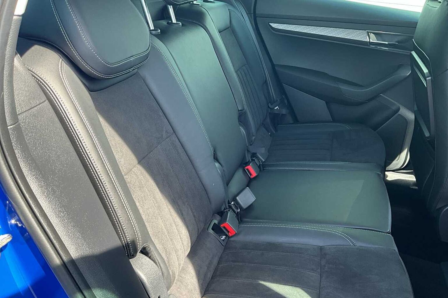SKODA KAROQ 1.5 TSI SE L 5dr