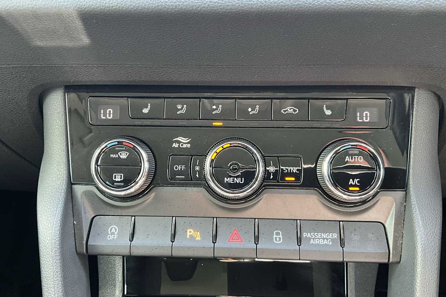 SKODA KAROQ 1.5 TSI SE L 5dr